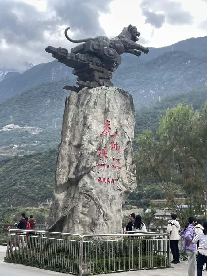 China Shangri-La Tiger Leaping Gorge : A Canyon Adventure - Key points at a glance