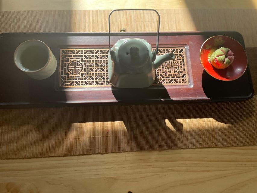 Chinese Tea ceremony in Beijing Hutong courtyard - Tea beside the Forbidden City