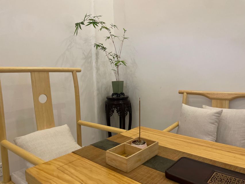 Chinese Tea ceremony in Beijing Hutong courtyard - My recommendation