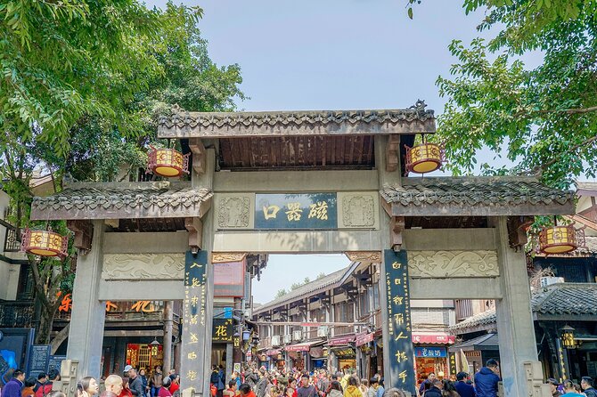 Chongqing 10 Hour Private Customized City Tour - Luohan Temple Begins the Day Quietly