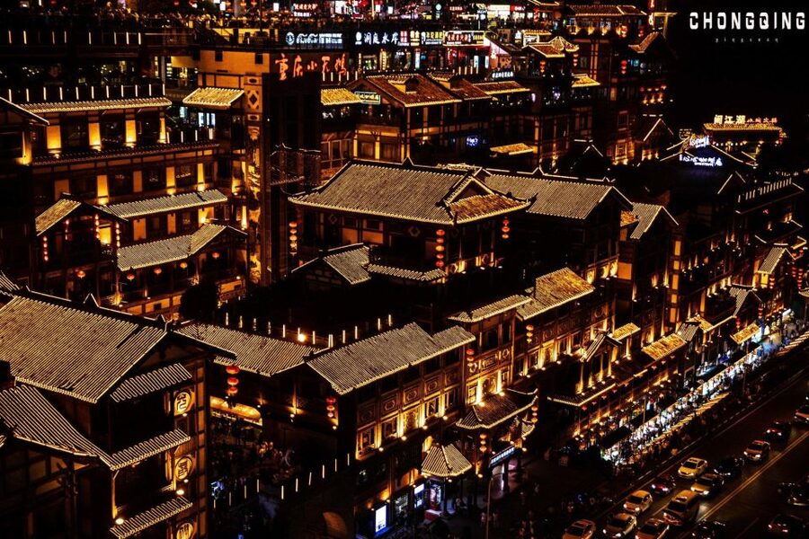 Chongqing: Illuminated Night Tour with Cruise or Hot Pot - Chongqing hot pot turns dinner into a local event