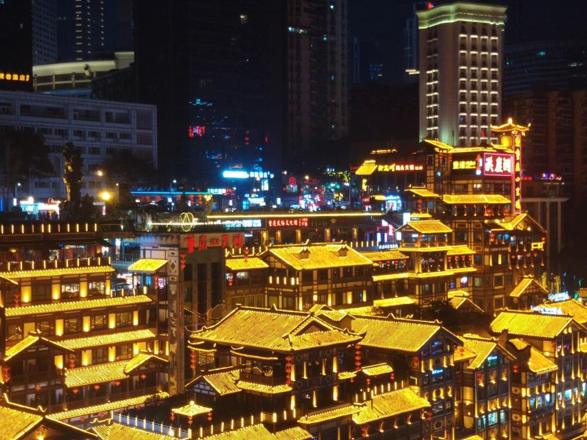 Chongqing: Illuminated Night Tour with Cruise or Hot Pot - Is $109 good value for four hours?