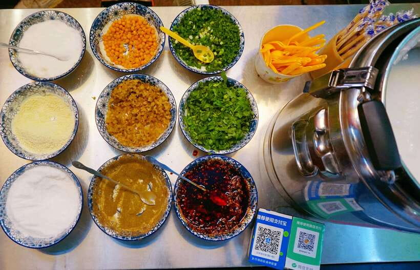 Chongqing: Local Flavors Food Tour - Why Chongqing food makes a good walking tour