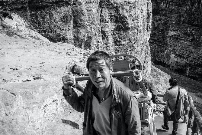 Chongqing Private Day Tour to Wulong Karst National Geology Park - Difeng, the fissure gorge