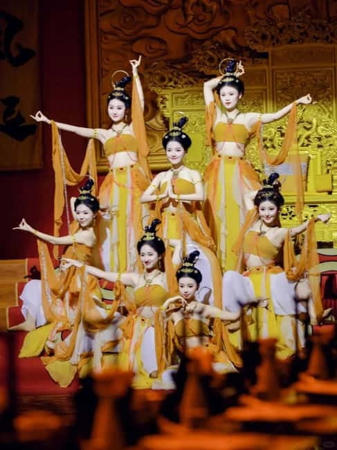 Chongqing: Qingyu Banquet Experience with Show and Dinner - How the 90-Minute Show and Meal Work