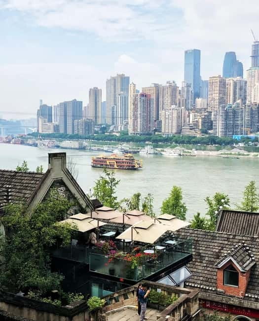 Chongqing: Surreal Urban, Ancient Town, and Secret Viewpoint - Longmenhao Old Street slows the day down