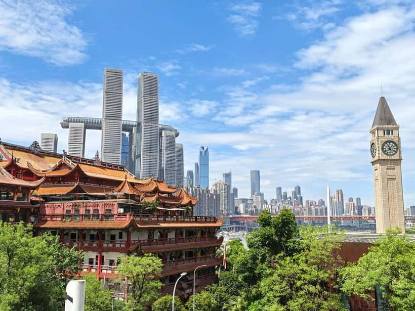Chongqing: Trendy Spots, Cableway & Ferry Private Tour - Starting in Yuzhong, then meeting old Chongqing