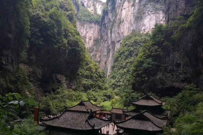 Chongqing Wulong Exploration Private Day Tour With the Lunch - Lunch before the Three Natural Bridges