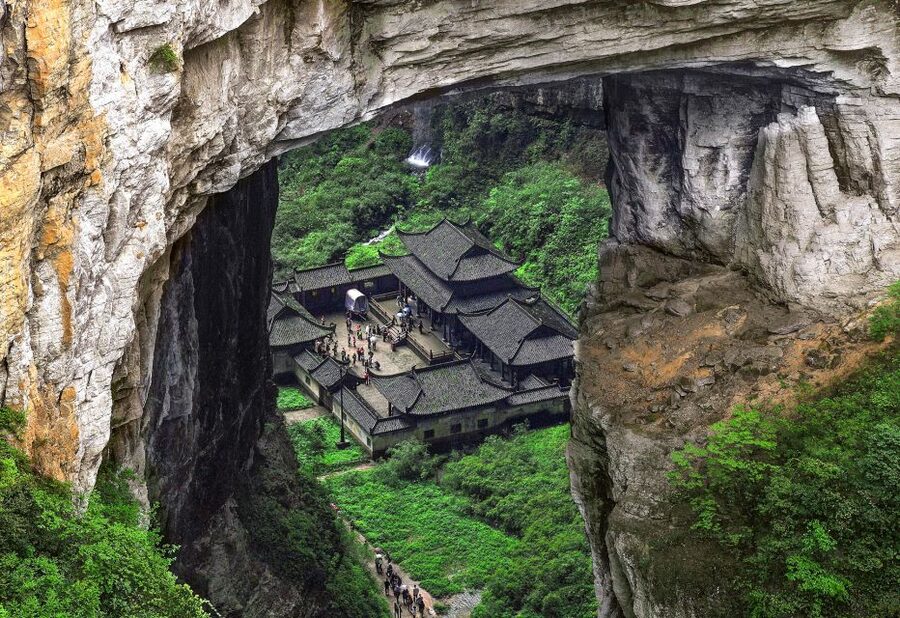 Chongqing: Wulong Private Day Exploration Tour - Walking beneath the Three Natural Bridges