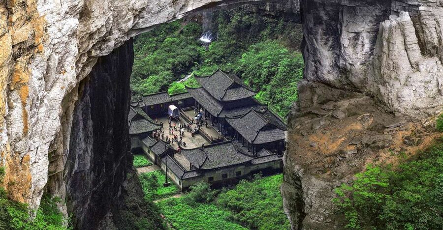 Chongqing: Wulong Private Day Exploration Tour - The 8:00 pickup and three-hour private drive