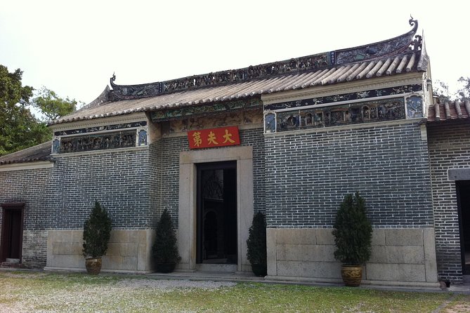 Coach Tour: Hong Kong Heritage Discovery - Sheung Cheung Wai, a walled village in miniature