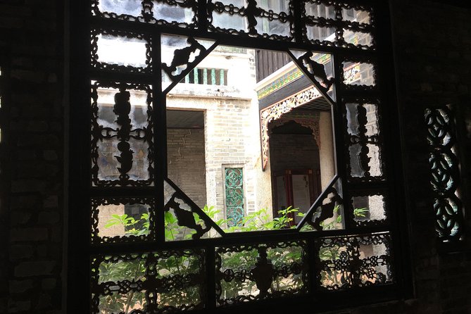 Coach Tour: Hong Kong Heritage Discovery - Tai Fu Tai Mansion and the scholar-gentry home