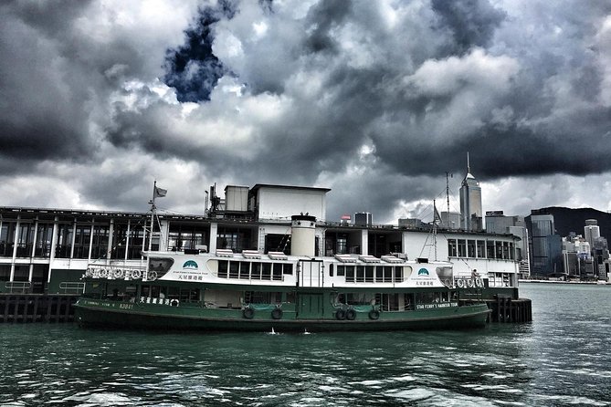 Custom private tour of Kowloon Peninsula - Half day - Starting beside Kowloon’s Clock Tower