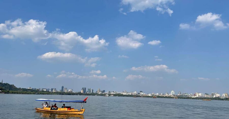 Customized Hangzhou Guided Tour Based on Your Interests - Key points at a glance
