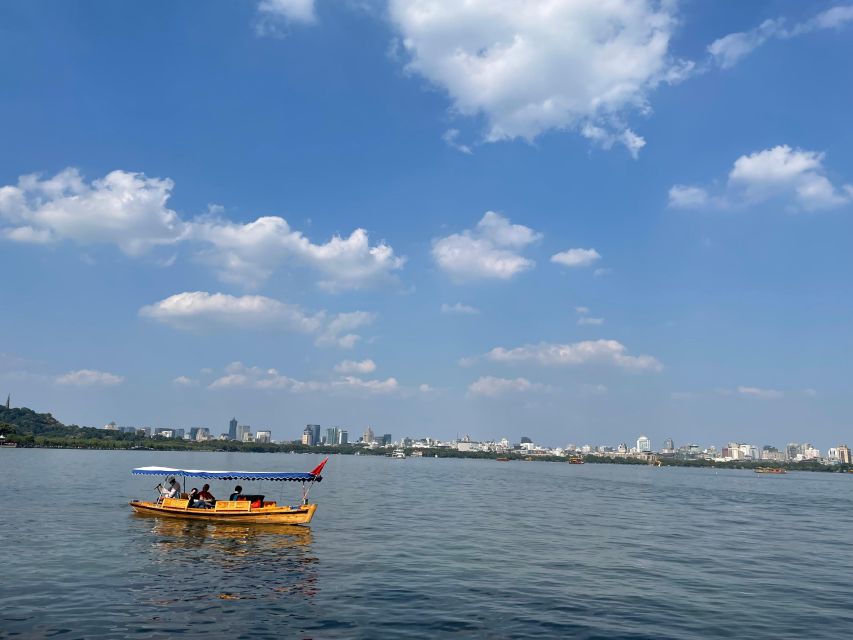 Customized Hangzhou Guided Tour Based on Your Interests - West Lake sets the rhythm of the day