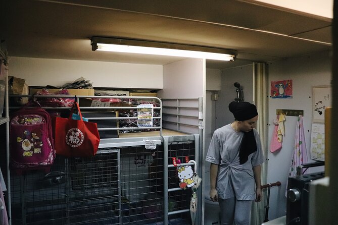 Dark Side of Hong Kong - Kowloon Caged Homes Walking Tour - Cedar Street and the 500-square-foot apartment