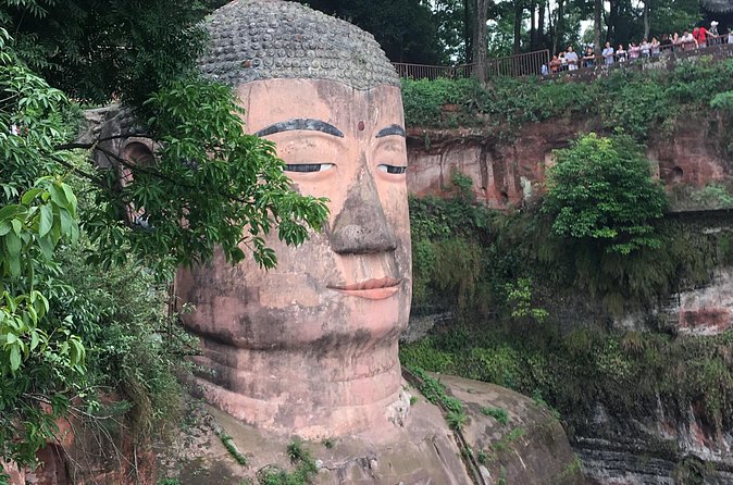 Day Tour: Chengdu Panda Breeding Base and Leshan Giant Buddha - The optional Sichuan Opera finish