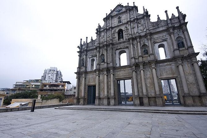Day Tour to Macau with Hotel Pickup in Hong Kong Island - Macau in one day, from colonial streets to casino towers