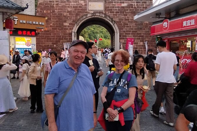 Day Tour to Shenzhen from Hong Kong by High Speed Bullet Train - Huaqiangbei: a fast look at China’s electronics district