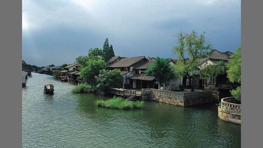 Delve into Wuzhen Water Town: Private Tour from Shanghai - How the $264 price works for you