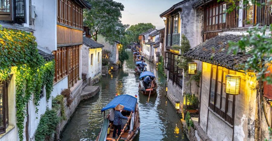Discover Suzhou & Zhouzhuang: Private Day Trip - Local lunch in Zhouzhuang