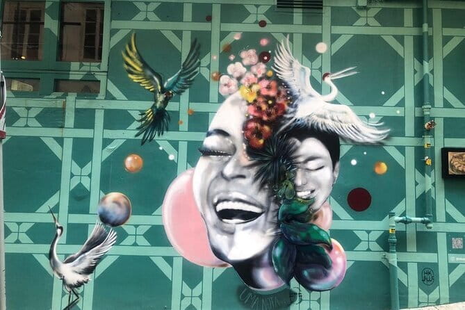 Discover the Best of Hong Kong Street Art - Private tour - Why Hollywood Road makes a strong starting point