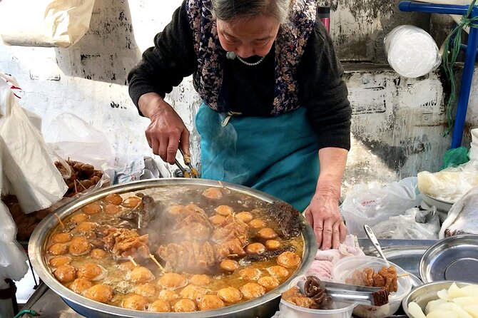 Discovery more Guangzhou evening foodie tour with locals - Starting at Ximenkou at 6 pm