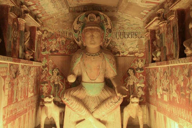 Dunhuang Private Day Tour Mogao Grottoes, Singing Dunes and Crescent Moon Spring - Who should book this Dunhuang day tour?