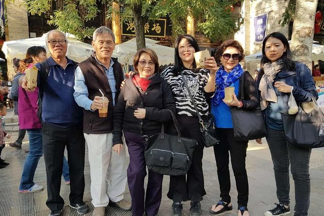 Essential Xi'an Private Day Tour Including Lunch - The Terracotta Warriors before the city crowds