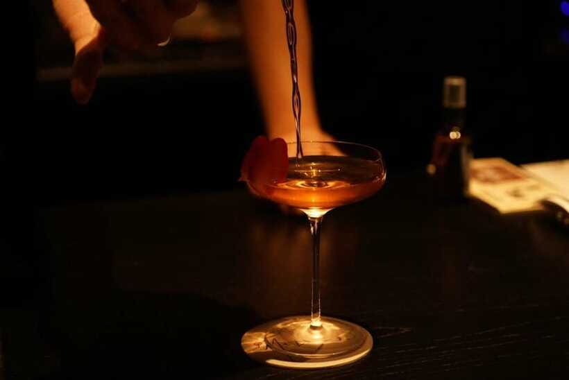 Evening Food & Drink Tour in Former French Concession - Why the four-person limit matters