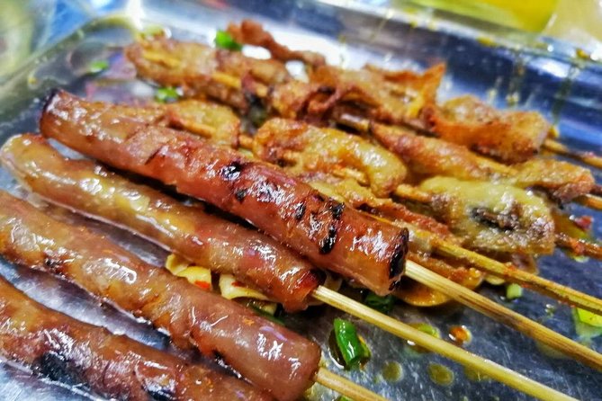 Evening Foodie Adventure in Chengdu the Land of Plenty - Jianshe Road and the vendor-to-family route