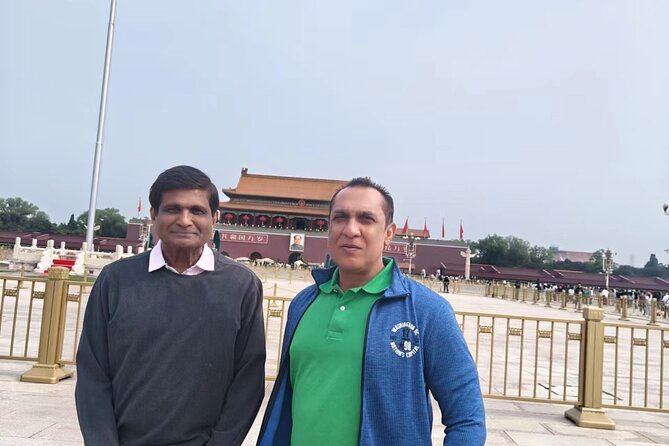 Explore Beijing's Tiananmen,Forbidden city andMutianyu with guide - Tiananmen Square in about 40 minutes