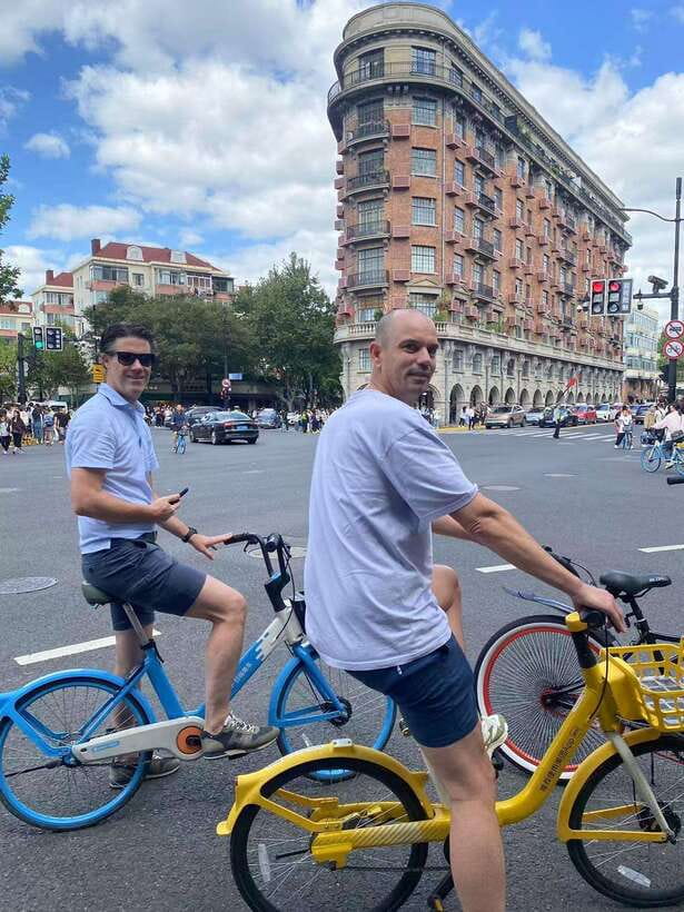 Explore Shanghai's Old Town & Suzhou River by Bike - Starting at Xiangyang Park near IAPM
