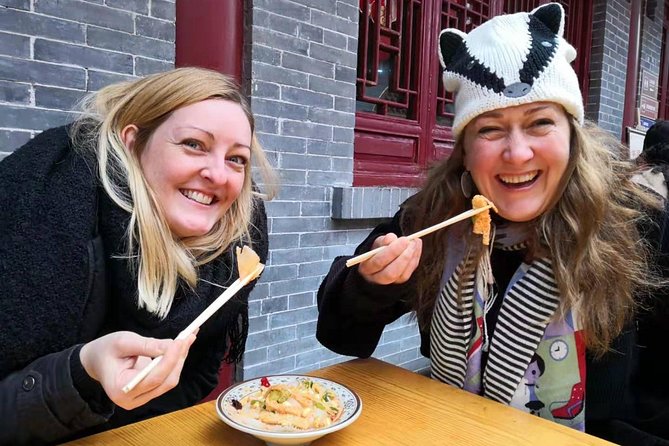 Forbidden City with Hutong Cuisine Private Walking Tour - From Tiananmen Square to the imperial gates