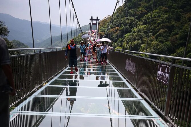 From Guangzhou to Gulong Gorge and waterfall -Nature & Adventure - The private drive from Guangzhou to the gorge