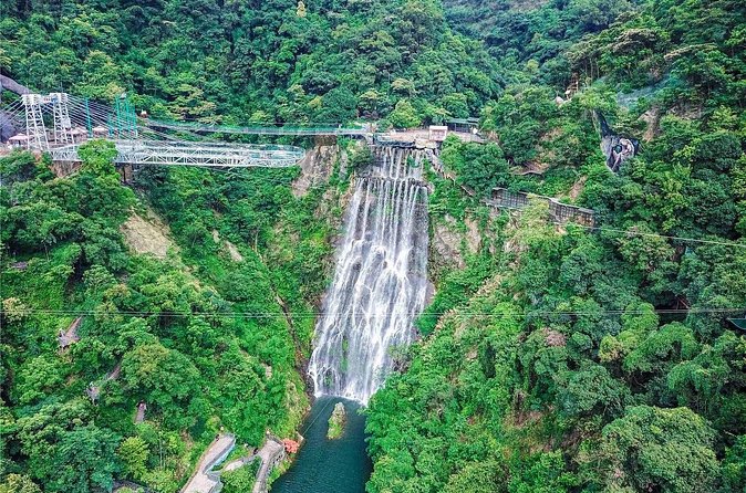 From Guangzhou to Gulong Gorge and waterfall -Nature & Adventure - Walking onto the Glass Skywalk
