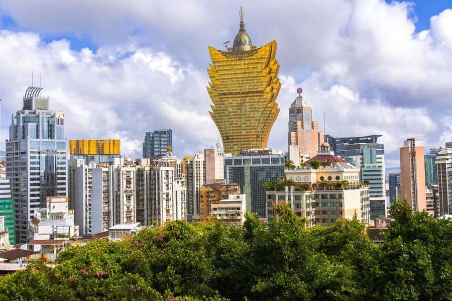 From Hong Kong: Macau Day Tour with R/T Ferry, Lunch, Pickup - Key details at a glance