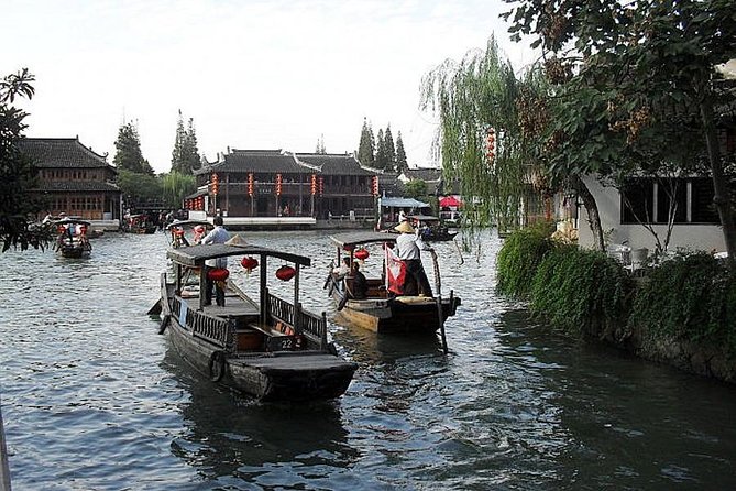 From Shanghai: Zhujiajiao Water Town Private Tour with Boat Ride - A smooth start from downtown Shanghai