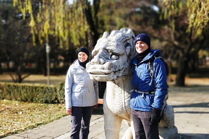Full-Day Private Tour Panjiayuan Antique Market and Beijing Capital Museum - Who will enjoy this day most?