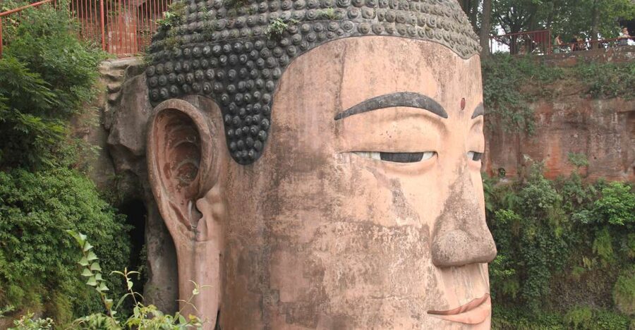 Full-Day Tour of Leshan's Giant Buddha from Chengdu - Key points to know before booking