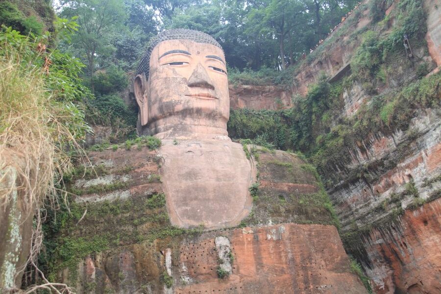 Full-Day Tour of Leshan's Giant Buddha from Chengdu - What the $173 price really buys you