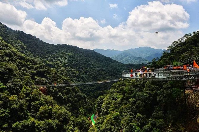 Glass Bridge and Water Falls Private Car Service from Guangzou - Walking across the glass bridges