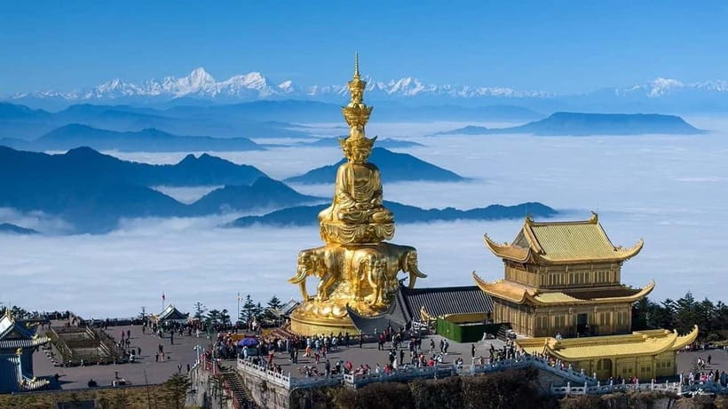 Golden Buddha & Cloud Sea: Emei Mountain Private Tour - Why the Golden Summit is worth the long ride