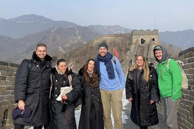 Great Wall With Beijing Capital Airport/Hotel Round-Way Transfer - What the $233.34 group price really buys