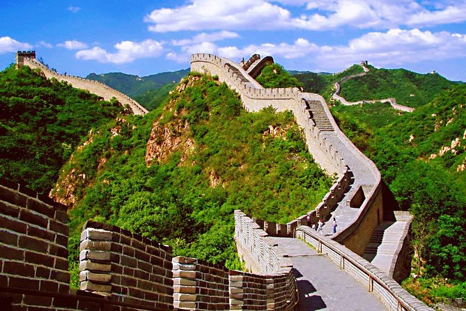 Great Wall with Forbidden City All Inclusive Private Tour - Guides who shape the day