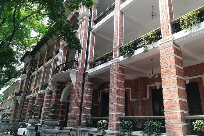 Guangzhou City Tour for Travellers from Hong Kong by Bullet Train - Shangxiajiu and old Cantonese street life