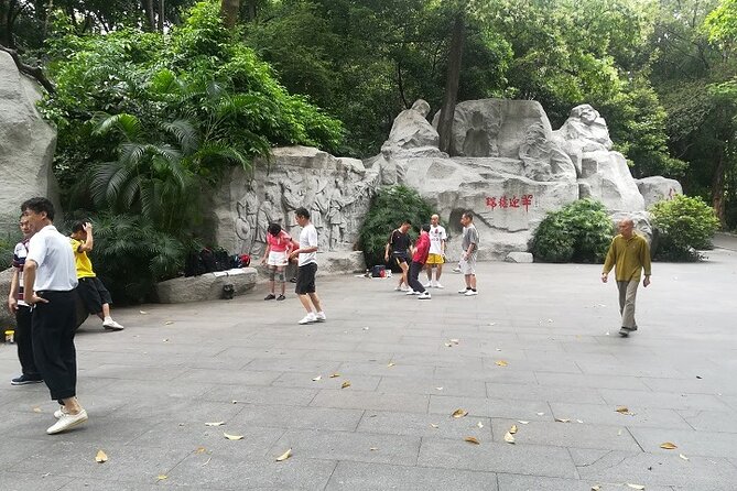 Guangzhou City Tour for Travellers from Hong Kong by Bullet Train - Yuexiu Park and the Five-Ram Statue