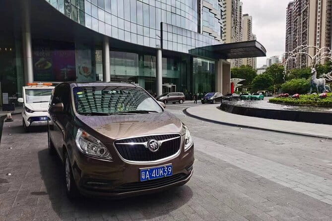 Guangzhou Downtown Hotel - Baiyun Airport OneWay Private Transfer - The Pickup Plan and Flight Timing