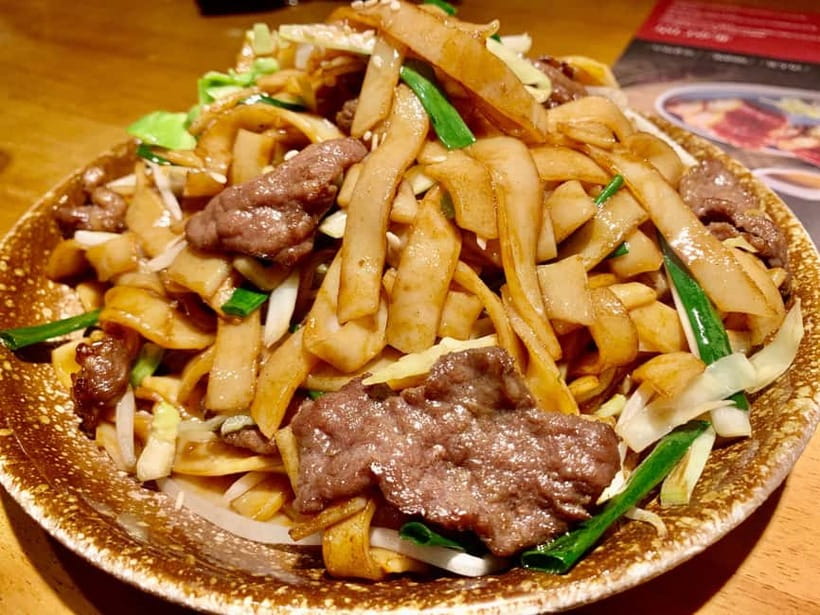 Guangzhou: Food Tour - Eat Like Local + Rice Roll Workshop - Bamboo-pressed noodles and the craft of texture