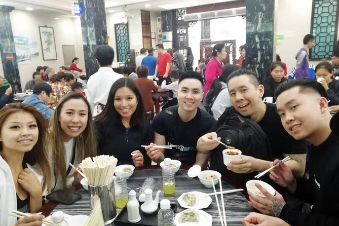 Guangzhou Foodie Tour - Qingping Medicine Market: an unusual first stop